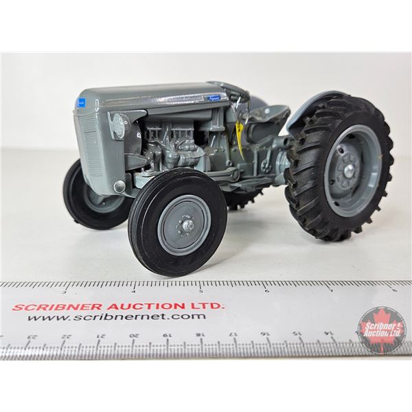 Ferguson TEA-20 Tractor (Scale Models) (Scale 1:16)