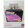 Image 3 : Lamborghini SE : Special Edition 1994-1995 (Maisto) (Scale 1:18) (Box Measures : 4-3/4"H x 12-1/2"W 