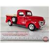 Image 4 : FORD 1940 Pickup Diecast Metal (Scale 1:24)