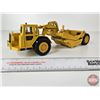 Image 11 : CAT 631E Scraper (ERTL) (Scale 1:50)