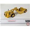 Image 2 : CAT 631E Scraper (ERTL) (Scale 1:50)