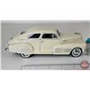 Image 7 : Chevrolet Cars (2) : Diecast Metal - Corvette - Fleetline (Scale 1:24)