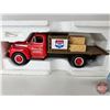 Image 2 : 1951 Ford F-6 Stake Truck : Limited Edition American Flyer (First Gear) (Scale 1:34) (Box Measures :
