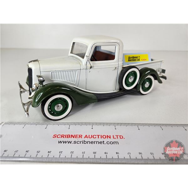 1936 FORD V8 Pickup (Solido) (Scale 1:19)