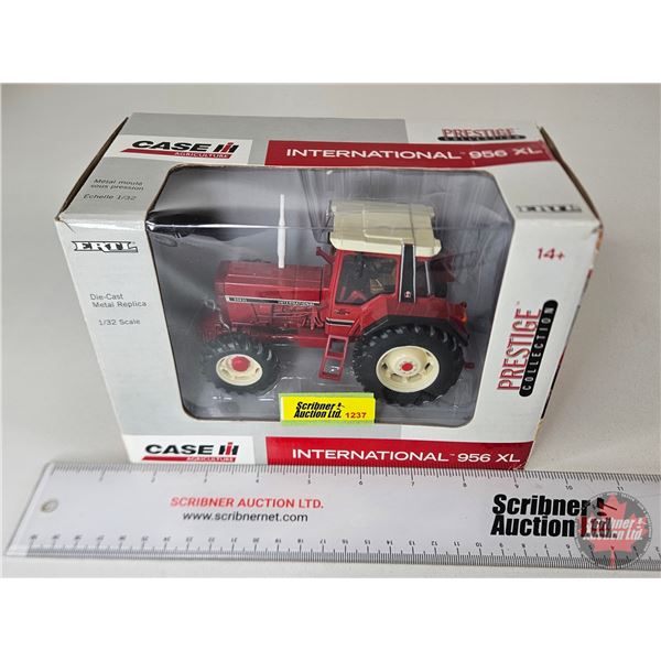 International 956 XL (ERTL) (Scale 1:32) (Box Measures : 5-1/2"H x 8"W x 4"D)