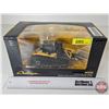 Image 1 : Challenger MT875E Tractor (Universal Hobbies) (Scale 1:32) (Box Measures : 6"H x 11"W x 6"D)