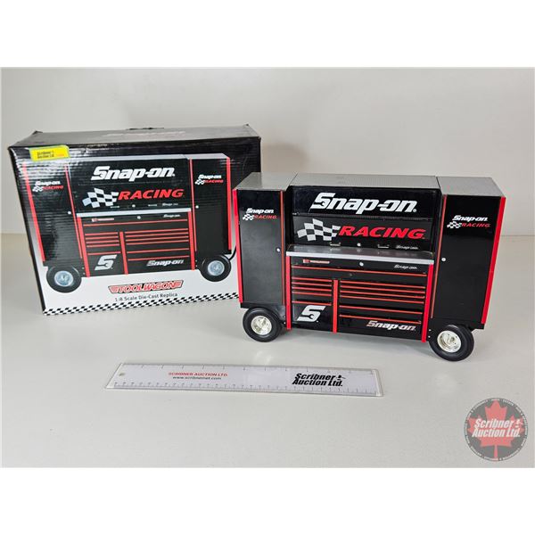 Snap-On Racing Tool Wagon (Crown Premiums) (Scale 1:8) (Box Measures : 9-3/4"H x 13"W x 5"D)