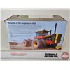 Image 6 : Versatile 950 Tractor (ERTL) (Scale 1:32)(Box Measures : 5-3/4"H x 9-3/4"W x 5-1/4"D)