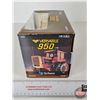 Image 7 : Versatile 950 Tractor (ERTL) (Scale 1:32)(Box Measures : 5-3/4"H x 9-3/4"W x 5-1/4"D)