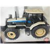 Image 3 : Lamborghini 190 Tractor : Collectors Model (ROS) (Scale 1:25) (Box Measures : 7"H x 13"W x 5-1/4"D))
