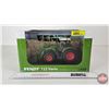 Image 2 : Fendt 722 Vario w/ FEL (Universal Hobbies) (Scale 1:32) (Box Measures : 6-1/2"H x 11"W x 6"D)