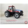 Image 6 : CASE IH Magnum 180 Tractor : 2009 Farm Show Stars & Stripes (ERTL) (Scale 1:32) (Box Measures : 5"H 
