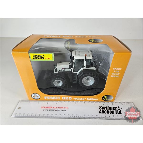 Fendt 820 White Edition (Universal Hobbies) (Scale 1:32) (Box Measures : 6"H x 9-1/2"W x 5"D)
