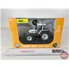 Image 2 : Fendt 820 White Edition (Universal Hobbies) (Scale 1:32) (Box Measures : 6"H x 9-1/2"W x 5"D)