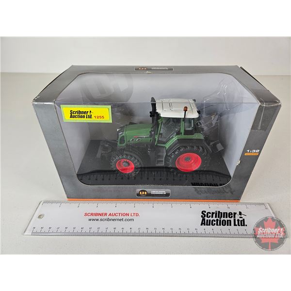 Fendt 820 Vario TMS (Universal Hobbies) (Scale 1:32) (Box Measures : 6"H x 9-1/2"W x 5"D)