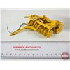 Image 5 : Construction Pioneers : Hydraulic Offset Disk Harrow (First Gear) (Scale 1:25) (Box Measures: 2-3/4"