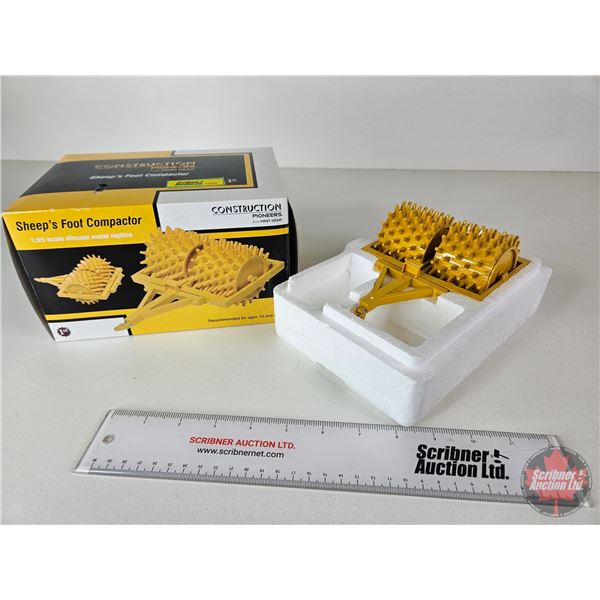 Construction Pioneers : Sheep's Foot Compactor (First Gear) (Scale 1:25) (Box Measures: 5"H x 8-1/4"