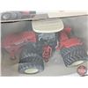 Image 4 : Versatile 550 : 4WD Tractor : Introductory 2013 Edition (ERTL) (Scale : 1:32) (Box Measures: 6"H x 1