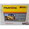 Image 5 : Mustang 2109 Skid Loader (Die-Cast Promotions) (Scale 1:25) (Box Measures : 6"H x 8"W x 4"D)