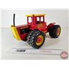 Image 2 : Versatile 825 Tractor (Scale Models) (Scale 1:16)