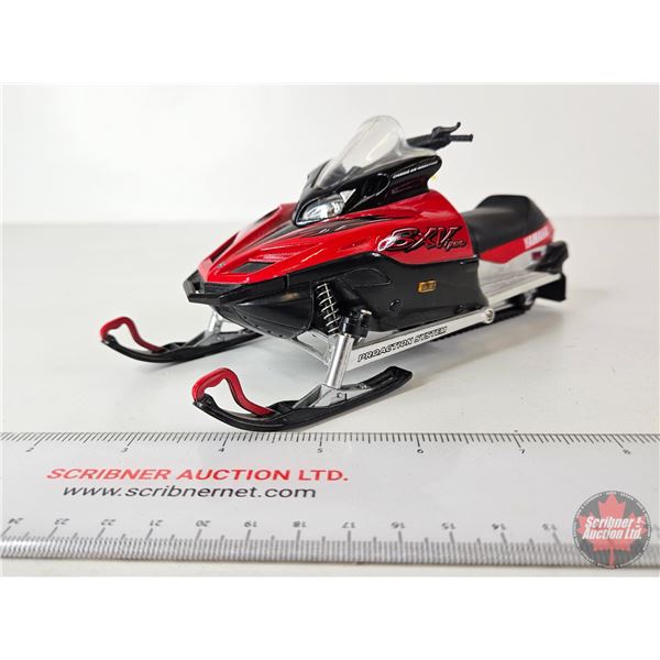 Yamaha SX Viper Snowmobile (New Ray) (Scale 1:12)