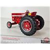 Image 10 : Farmall 544 Tractor (ERTL) (Scale 1:16)