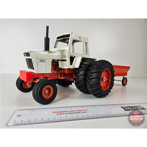 CASE 1570 Tractor w/ Duals & Farm Wagon (ERTL) (Scale 1:16)