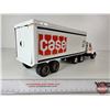 Image 6 : Pressed Steel Toy Truck & Trailer : CASE (ERTL) (Measures : 16-1/2"L)