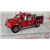 Image 2 : 1956 MACK B-95 Pumper : Models of Yesteryear (Matchbox) (Scale 1:43) (Box Measures : 4-3/4"H x 12"W 
