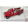Image 3 : 1956 MACK B-95 Pumper : Models of Yesteryear (Matchbox) (Scale 1:43) (Box Measures : 4-3/4"H x 12"W 