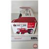 Image 8 : IH 330 Utility & 350 Hi-Utility Tractors : Collector Edition (ERTL) (Scale 1:16) (Box Measures : 5-3