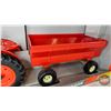 Image 4 : Allis-Chalmers WD-45 w/ Wagon (ERTL) (Scale 1:16) (Box Measures : 7-1/4"H x 17-3/4"W x 5-3/4"D)