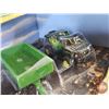 Image 6 : John Deere 5 Piece Set (ERTL) (Scale 1: 64) (Box Measures : 2-3/4"H x 12"W x 5"D)