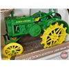 Image 3 : John Deere 1928 Model GP Standard Tractor (ERTL) (Scale 1:16) (Box Measures : 4-3/4"H x 8-1/2"W x 4-