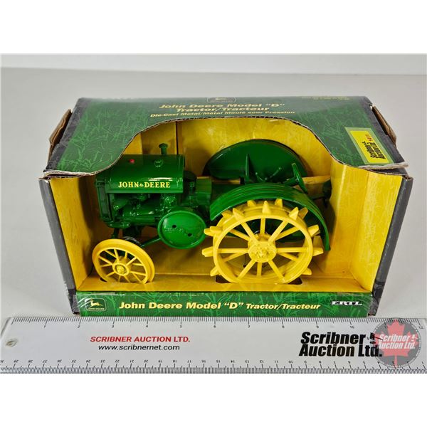 John Deere Model D Tractor (ERTL) (Scale 1:16) (Box Measures : 5"H x 9"W x 5"D)