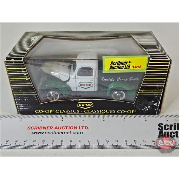 CO-OP Classics FORD Truck "Quality Co-op Fuels" (Scale 1:32) (Box Measures : 3-1/8"H x 7"W x 3-1/8"D