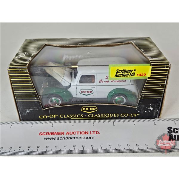 CO-OP Classics FORD Truck "Quality Co-op Products" (Scale 1:32) (Box Measures : 3-1/8"H x 7"W x 3-1/