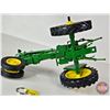 Image 12 : John Deere 40 Tractor (ERTL) (Scale 1:16)