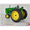 Image 10 : John Deere 70 Tractor (ERTL) (Scale 1:16)