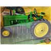 Image 3 : John Deere 1950 Model B Tractor : 75th Anniversary Collector Edition (ERTL) (Includes DVD w/ Histori