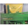 Image 5 : John Deere Styled A w/ Umbrella : Commemorative 4-H Edition (ERTL) (Scale 1:16) (Box Measures : 6-1/