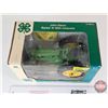 Image 9 : John Deere Styled A w/ Umbrella : Commemorative 4-H Edition (ERTL) (Scale 1:16) (Box Measures : 6-1/
