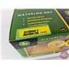 Image 9 : John Deere Waterloo Boy (ERTL) (Scale 1:32) (Box Measures : 4"H x 5-1/2"W x 3-1/2"D)