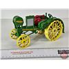 Image 2 : John Deere Waterloo Boy Tractor : Steel Wheel (ERTL) (Scale 1:16)