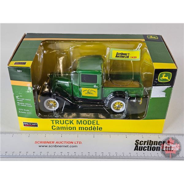 John Deere Truck Model (Spec Cast) (Scale 1:25) (Box Measures : 4-3/4"H x 9"W x 4-1/2"D)
