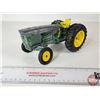 Image 2 : John Deere Utility Tractor (Worn) (Scale 1:16)