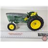 Image 9 : John Deere Utility Tractor (Worn) (Scale 1:16)