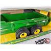 Image 4 : John Deere Hydra-Push Spreader (ERTL) (Scale 1:16) (Box Measures : 4-1/4"H x 15-1/2"W x 7-1/4"D)