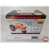 Image 6 : Minneapolis-Moline U Gas Tractor : Farm Show Special Edition 2004 (Spec Cast) (Scale 1:16) (Box Meas
