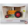 Image 2 : Minneapolis-Moline U Wide Front Tractor : Collector Editon (Liberty Classics) (Scale 1:16) (Box Meas